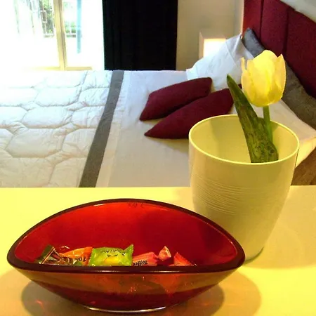 I Cugi Metropolis Διαμέρισμα